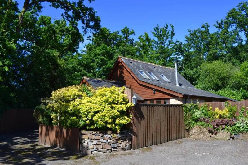 Dunley Lake View Holiday Cottage Devon | Little Dunley Cottages